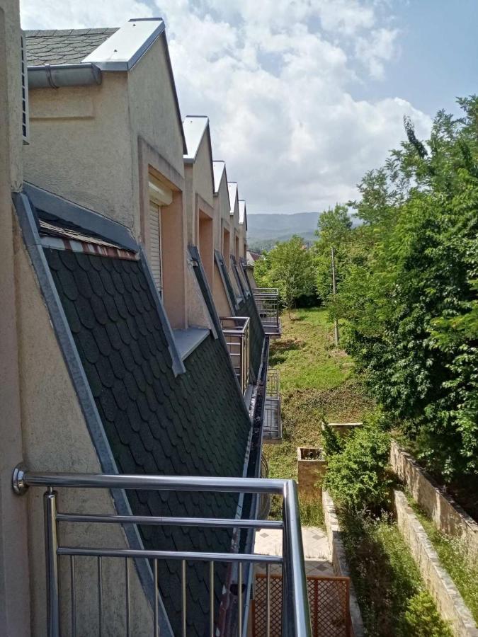 Ferienwohnung Apartman Romansa Vrnjačka Banja Exterior foto